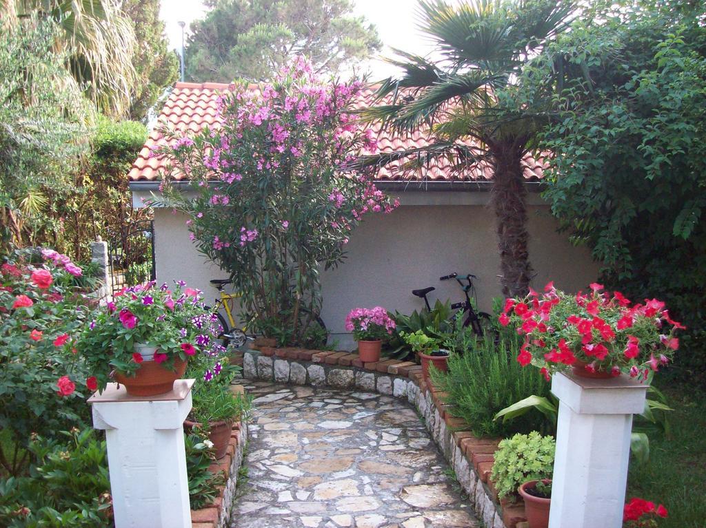 Apartments Rozic راب المظهر الخارجي الصورة