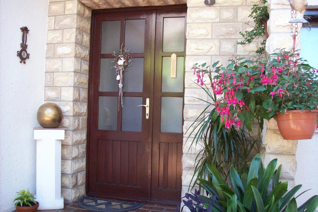 Apartments Rozic راب المظهر الخارجي الصورة